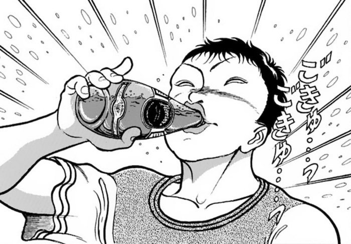 炭酸水（ペリエ）を飲む花山薫。瓶の王冠は素手で開けた